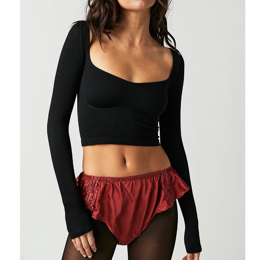 NWT! ✨ Free People Cropped Longsleeve